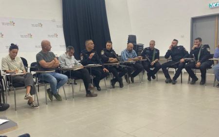 شرطة الجنوب والنقب تلتقي بعوائل وقادة عرب 